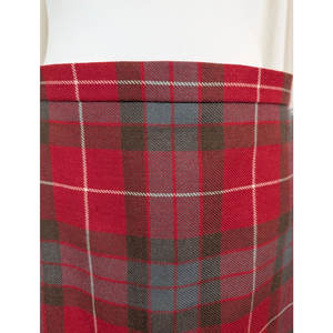 กระโปรงกิ๊ลท์ลายสก็อตแบบดั้งเดิมสีแดงซีดจาง ผ้าขนสัตว์ 100% จับจีบสำหรับผู้หญิง - Product Image 3