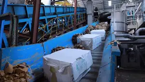 Mesin Tanaman pembuat karton daur ulang Kraft untuk membuat gulungan kertas karton