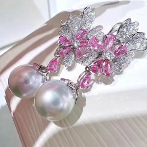 สินค้าใหม่ ดีไซน์ไม่ซ้ำใคร ต่างหูเงินแท้ S925 ประดับมุกดำธรรมชาติทรงกลม 9-10 มม.  งานเกือบไร้ตำหนิ - Product Image 1