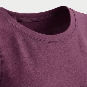 Conjunto Deportivo de 2 Piezas para Mujer, Color Sólido, Top Corto sin Mangas y Pantalones Cortos de Cintura Alta, Estilo Deportivo, para Primavera/Verano - Product Image 4