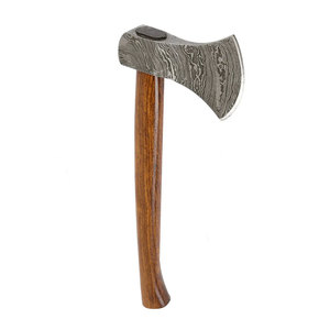 Hache en acier de Damas forgée à la main avec manche en bois naturel, outil de collection traditionnel pour exposition - Product Image 1
