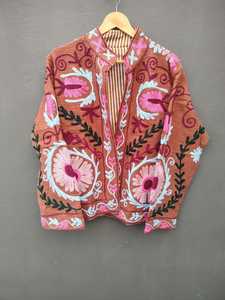 เสื้อแจ็คเก็ตผู้หญิงปักลายดอกไม้ประณีต แรงบันดาลใจจากงานฝีมือแบบแคชเมียร์ สไตล์ซูซานีวินเทจ เหมาะสำหรับงานปาร์ตี้ การเดินทาง และโอกาสต่างๆ - Product Image 2
