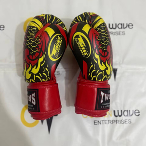 Guantes de Boxeo para Sparring Hechos a Medida, de Alta Calidad, Fabricación en Fábrica, Guantes de MMA y Muay Thai, Guantes Profesionales de Artes Marciales - Product Image 5