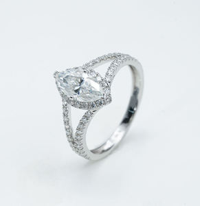 Anillo de compromiso de moda de plata de ley S925 con moissanita D VVS de corte marquesa y halo, banda de boda con pavé y tallo dividido, regalo romántico - Product Image 3