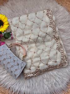 Ensemble de sari de luxe brodé pour femme avec pièce de chemisier, sari en mélange de soie de créateur, travail de sequins lourd - Product Image 3