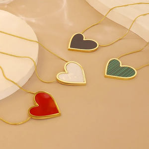 Collier en forme de cœur pour la Saint-Valentin, unisexe, en acier inoxydable 304 avec revêtement plaqué or véritable 18 carats - Product Image 2