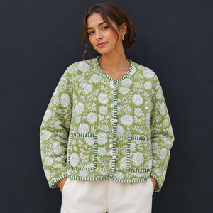 Chaqueta Suzani de Lujo Hecha a Mano |   Chaqueta de Terciopelo Bordada con Flores |   Prendas Artesanales Únicas |   Moda Boho Chic - Product Image 2