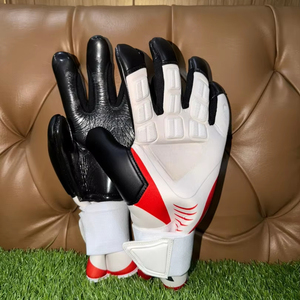 ถุงมือผู้รักษาประตูแบบมืออาชีพ Super Soft Grip หนา 4 มม. ปิดด้วยแถบตีนตุ๊กแก ทรง Negative Cut สำหรับผู้รักษาประตูมืออาชีพ ผลิตจากยางลาเท็กซ์เยอรมัน OEM - Product Image 1