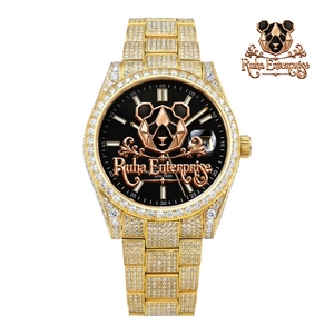 Montre classique sportive en acier inoxydable à quartz avec détail d'équilibre apparent, boîtier rond et bracelet maillons - Product Image 5