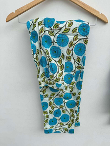 Ensemble de pyjama élégant pour femmes, col en V, imprimé floral, en coton pur doux et respirant, pour demoiselles d'honneur, pour la piscine, pour les vacances, pour se détendre - Product Image 4