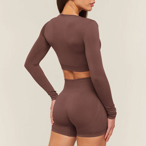Chemise décontractée pour femme à manches longues, coupe courte personnalisée, compression, matière de haute qualité, col rond, ajustement parfait pour la gym, vente en gros - Product Image 2