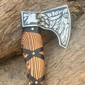 Hache de style viking, design nordique, manche en bois, lame en acier au carbone, outil de survie pour le camping et les activités de plein air, objet décoratif et de collection - Product Image 5