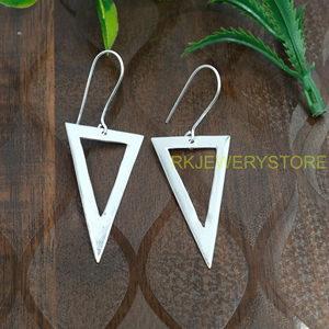 Pendientes Colgantes Geométricos Triangulares de Moda, Minimalistas y Huecos, para Mujer, Joyería Ligera y Moderna, Regalo Ideal - Product Image 2