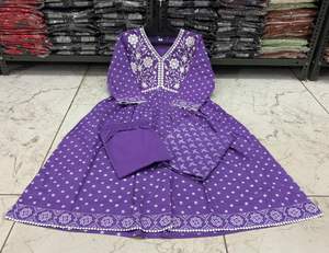 ชุดคุर्ติทรงสวยสง่าสำหรับผู้หญิง เหมาะสำหรับงานเทศกาล ราคาสุดคุ้ม - Product Image 2