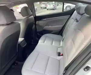 Elantra Limited d'occasion en excellent état, conduite à gauche, sièges en cuir, caméra de recul, phares au xénon, écran tactile, origine américaine - Product Image 5