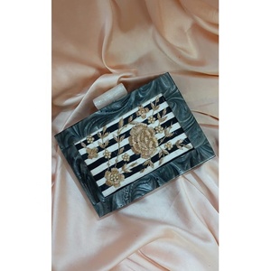 Haute qualité Vintage métal pochette classique milieu du siècle tendance femmes pochette à main pour soirée mariage et douche nuptiale - Product Image 1