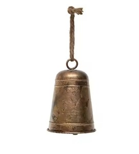 Ornement cloche rustique élégant en métal à suspendre pour les rassemblements festifs - Product Image 4