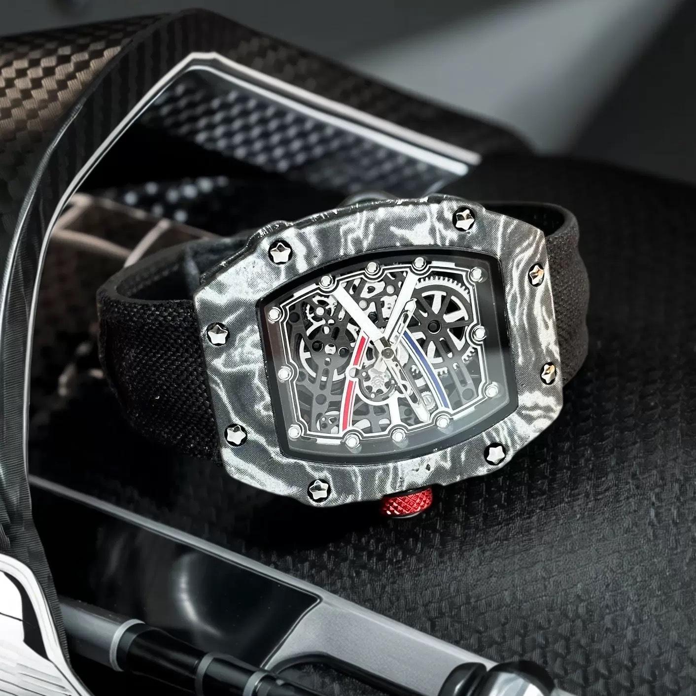 สีดำเท่ๆ