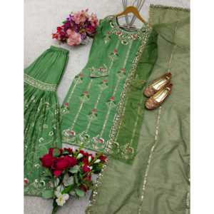 Ropa y accesorios musulmanes tradicionales de diseñador Ropa de fiesta bordada Top Sarara Dupatta con trabajo de secuencia - Product Image 6