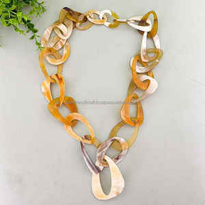 Corne de boeuf de buffle naturelle de style classique personnalisé pour femmes et filles chaînes de mode colliers pour les occasions de fête chaîne en corde élégante - Product Image 1
