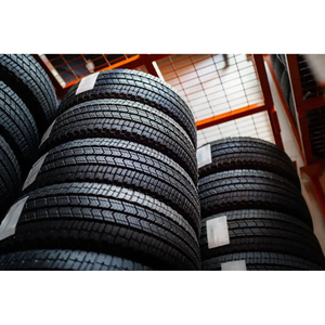 Neumáticos Radiales Usados de Alta Calidad Sin Cámara 235/55ZR17, Neumáticos de Segunda Mano para Automóviles en Fardos/Agujas de Neumáticos Triturados - Product Image 5