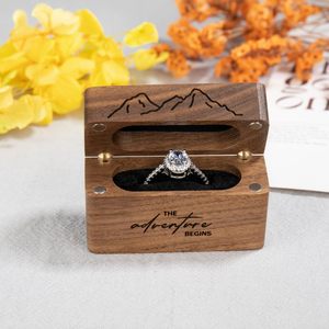 กล่องใส่แหวนหมั้นไม้สำหรับขอแต่งงาน, งานแต่งงาน, กล่องไม้วอลนัทสำหรับแหวนขนาดเล็ก, ขนาดพกพา - Product Image 4