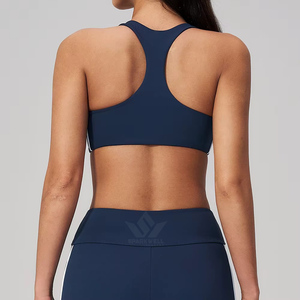 Conjunto de yoga de 3 piezas para mujer, con tirantes cruzados, sujetador deportivo con espalda descubierta en V profundo, pantalones cortos de cintura alta, elásticos y transpirables para gimnasio - Product Image 3