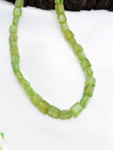 Peridoto natural facetado irregular, piedra preciosa natural, piedra preciosa para la elaboración de joyería fina. - Product Image 6