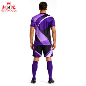 ชุดเสื้อฟุตบอลสีม่วงแบบซับลิเมชั่นสำหรับผู้ชาย พร้อมกางเกงขาสั้น ผ้าโพลีเอสเตอร์ระบายอากาศ ชุดยูนิฟอร์มฟุตบอลสำหรับผู้ใหญ่ - Product Image 3