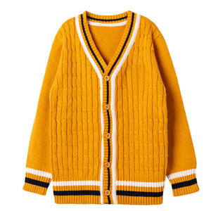 เสื้อคาร์ดิแกนไหมพรมสีทองคุณภาพสูงแบบกำหนดเองสำหรับมหาวิทยาลัย พร้อมตัวอักษรมหาวิทยาลัยสำหรับผู้ชาย - Product Image 1