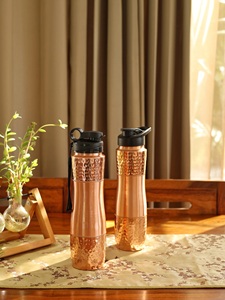 Bouteille d'eau en cuivre pur de qualité alimentaire 950 ml avec bouchon en plastique, anti-fuite, portable, écologique, faite à la main, qualité export premium, unisexe - Product Image 3