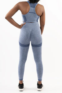 Ensemble de sport et yoga personnalisé pour femme : soutien-gorge dos croisé ouvert, sweat à capuche et legging de jogging - Product Image 5