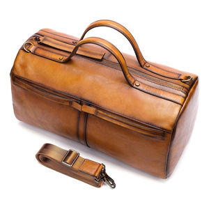 Sac de voyage de luxe en cuir véritable marron uni avec bandoulière amovible – Caractéristique durabilité - Product Image 1