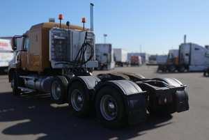 Cabeza Tractora de Camión Diésel de Alto Rendimiento 6x4 con Cabina Dormitorio para Transporte Multirutas - Product Image 5