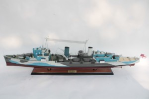 Maquette de Navire de Guerre Britannique HMS BELFAST en Bois Faite à la Main, Décoration Nautique pour la Maison, Fabriquée en Métal Laiton, Fabricant Vietnamien - Product Image 2