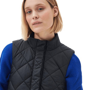 Gilet matelassé d'hiver personnalisé sans manches pour femme, idéal pour le golf et l'équitation - Product Image 6
