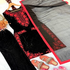 Conjunto Étnico Elegante para Mujer VASTRA COTTAGE, Top de Georgette Cosido, Pantalón Sharara con Forro de Microalgodón y Dupatta Bordada - Product Image 2