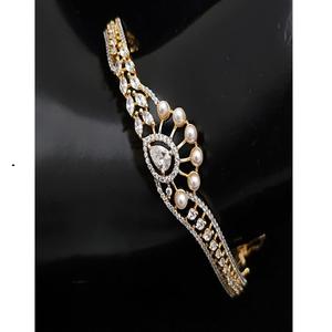 Pulseras de Diseño en Latón Chapado en Oro de Primera Calidad con Circonitas, Abribles, para Bodas, Compromisos y Fiestas, para Mujer - Product Image 1