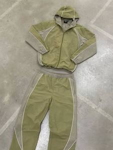 Ensemble de survêtement coupe-vent personnalisé OEM, deux pièces, veste zippée, survêtement de jogging, veste coupe-vent en nylon, survêtement pour homme - Product Image 2