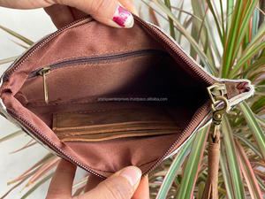 Wholesale OEM 2024 New Design Cowhide Leather Tassel Crossbody Bag and Hair on Cowhide Genuine Leather Zipper Pouch Women's Set - Product Image 4