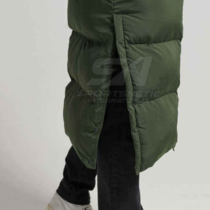 Abrigo largo acolchado resistente para clima frío, con corte largo y material acogedor para viajes. - Product Image 3