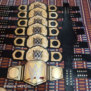 Cinturón de Campeonato WWE de Cuero Dorado, Diseño Profesional de Lucha Libre, Tamaño Estándar, 2023 - Product Image 2