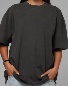 Camiseta Deportiva Informal para Mujer, Fabricada en Pakistán, de Tela Jersey Transpirable, Color Gris Oscuro Liso, Productos de Moda, Cómoda de Usar - Product Image 3
