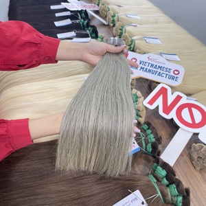 Vente en gros d'extensions de cheveux humains de trame grise naturelle droite vierge Remy de qualité supérieure Faisceaux de haute qualité pour toutes les couleurs Fabriqué au Vietnam - Product Image 6