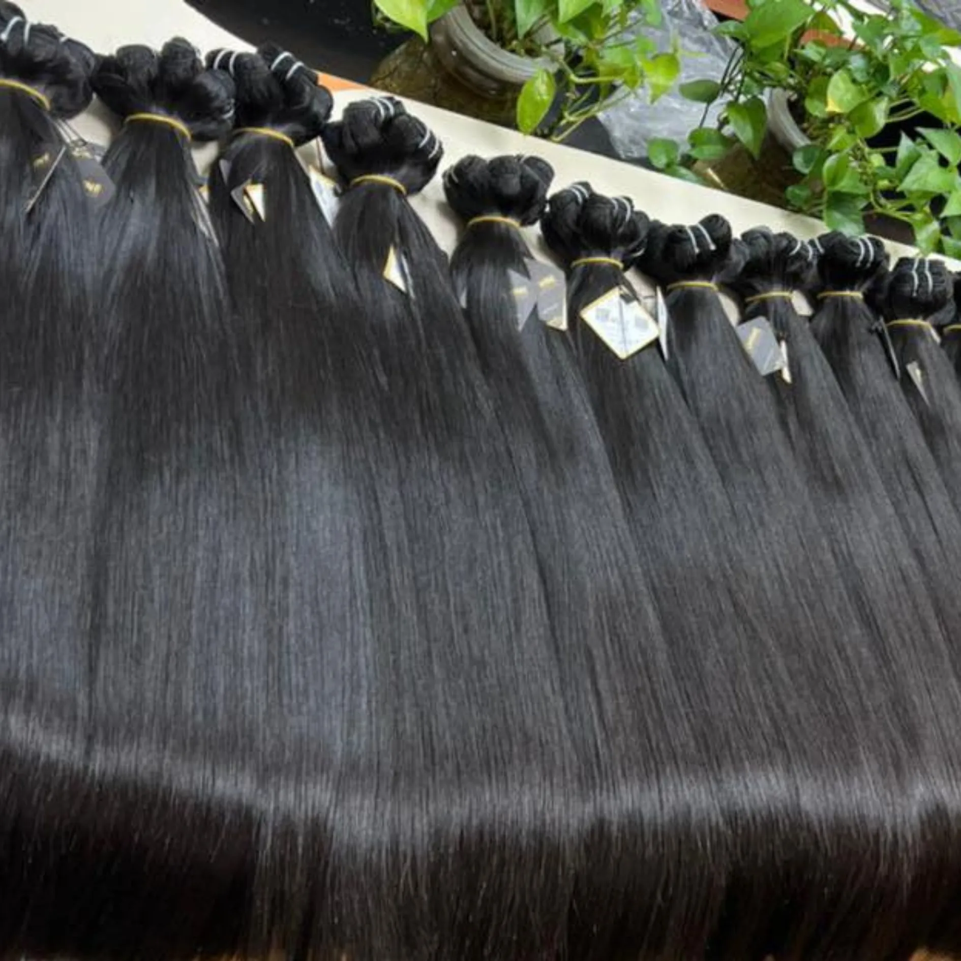 Unprocessed Raw Vietnamese Human Hair Extensions Natural Color 1B Machine Weft Straight Double Drawn Hair Of Luxshine Hair