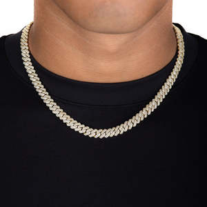 Chaîne cubaine de luxe en or jaune 8 mm avec griffes, entièrement sertie de moissanite VVS, collier hip-hop - Product Image 2