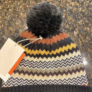 Bonnet tricoté unisexe à motif géométrique avec pompon, chapeau d'hiver noir et gris, 56-58 cm, décontracté, pour adulte, pour l'extérieur - Product Image 2