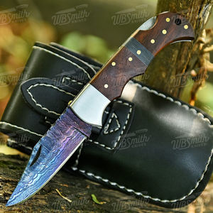 Cuchillo Plegable Artesanal de Cobre Damasco con Mango de Cuerno de Carnero y Madera de Palisandro, Cuchillo de Bolsillo para Camping, Personalizado para OEM - Product Image 1