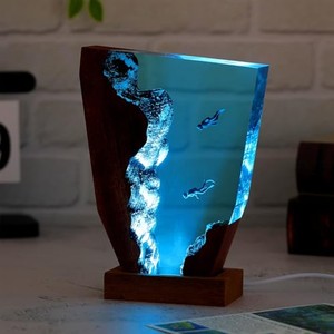 Lampes de table et supports de lampe en bois de manguier avec résine époxy transparente, fabrication sur mesure OEM, vente en gros |   Aqdus Saleem Inde - Product Image 1