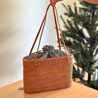 Tas Anyaman Rotan Vintage untuk Wanita, Pegangan Kulit, Lapisan PU, Rantai - Tas Keranjang Anyaman Alami Ramah Lingkungan untuk Musim Panas